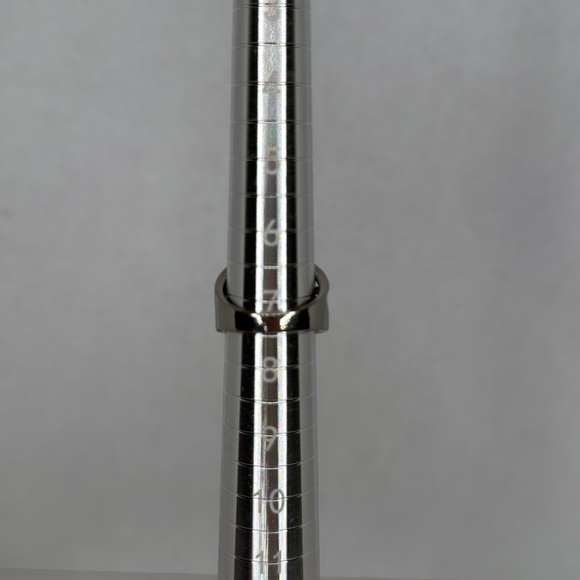 Vintage Silver Toned Ring with Blue Gemstone lot D14 - Picture 7 of 11